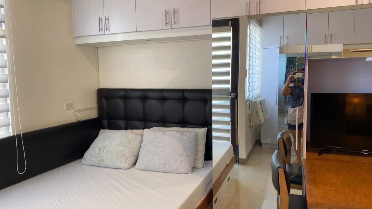 Mabolo Garden Flat A6 With Free Rooftop Pool Cebu Exterior photo