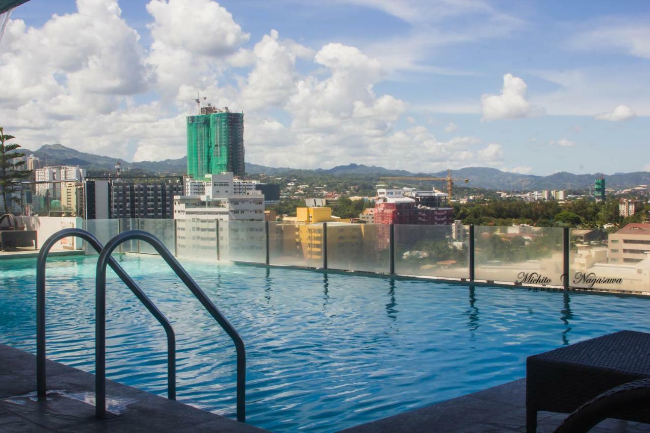 Mabolo Garden Flat A6 With Free Rooftop Pool Cebu Exterior photo